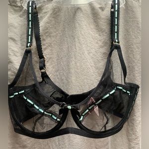 AGENT PROVOCATEUR pretty black lace/mesh bra w/mint green ribbon. EUC. 36DD